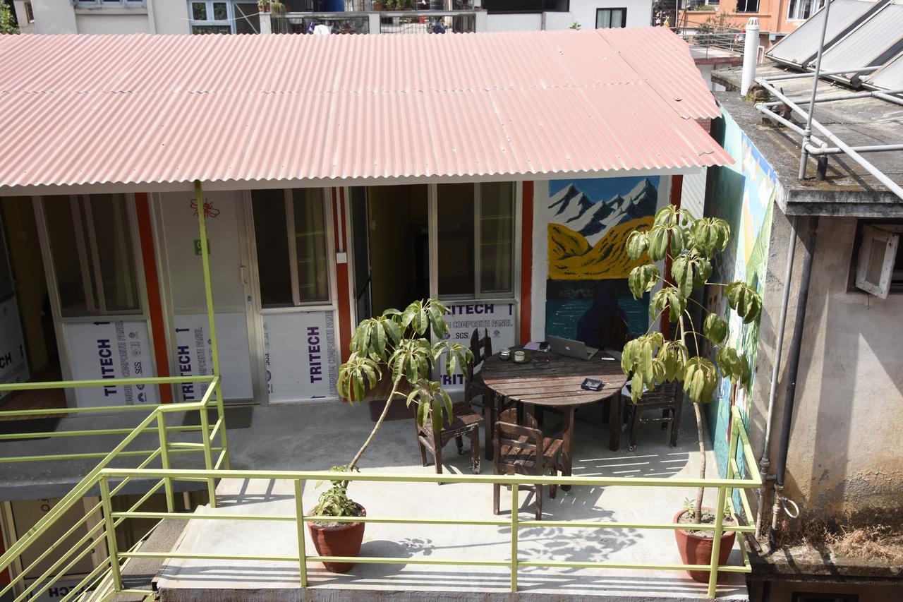 Beehive Hostel Kathmandu Exterior foto