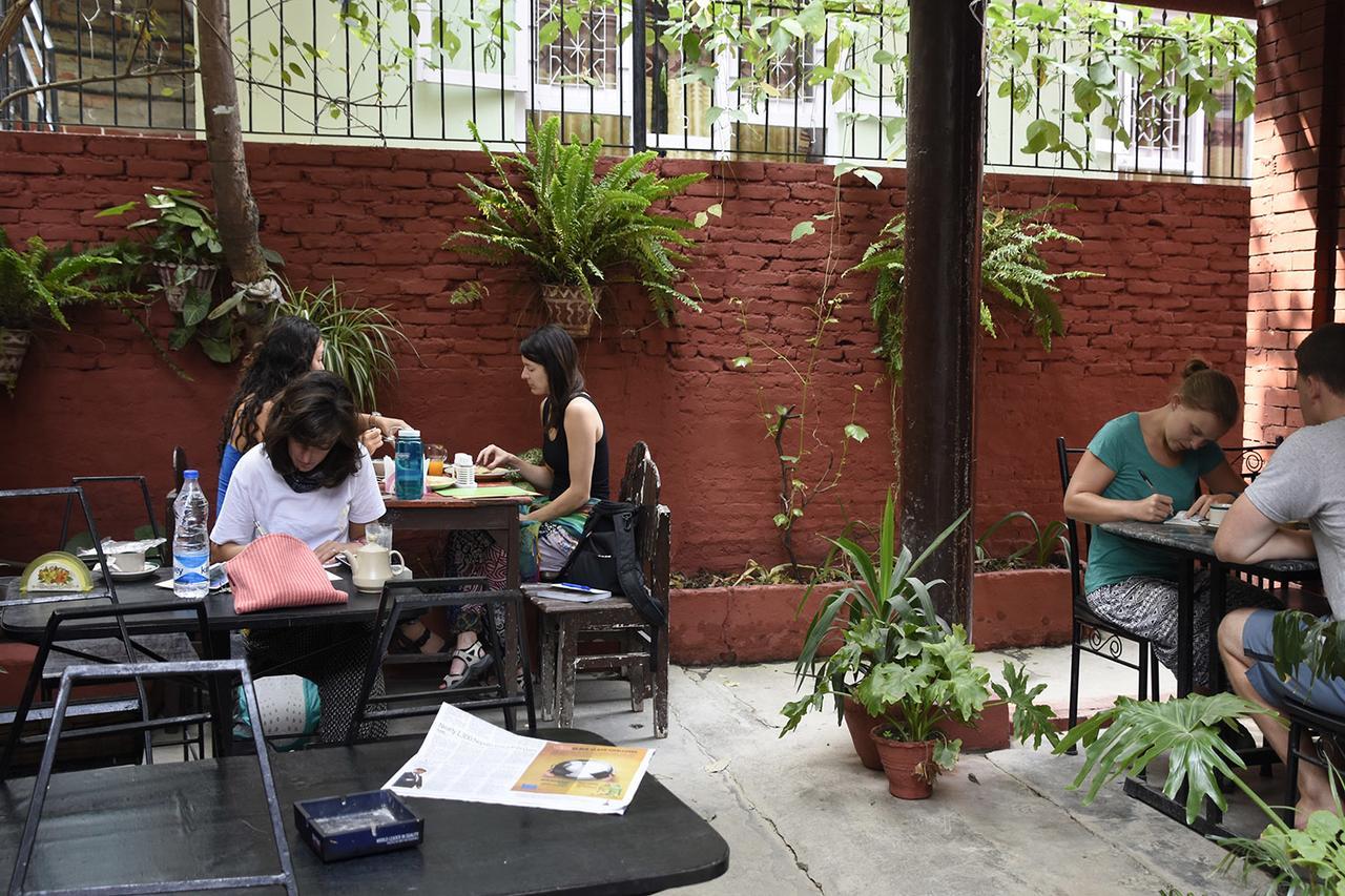 Beehive Hostel Kathmandu Exterior foto