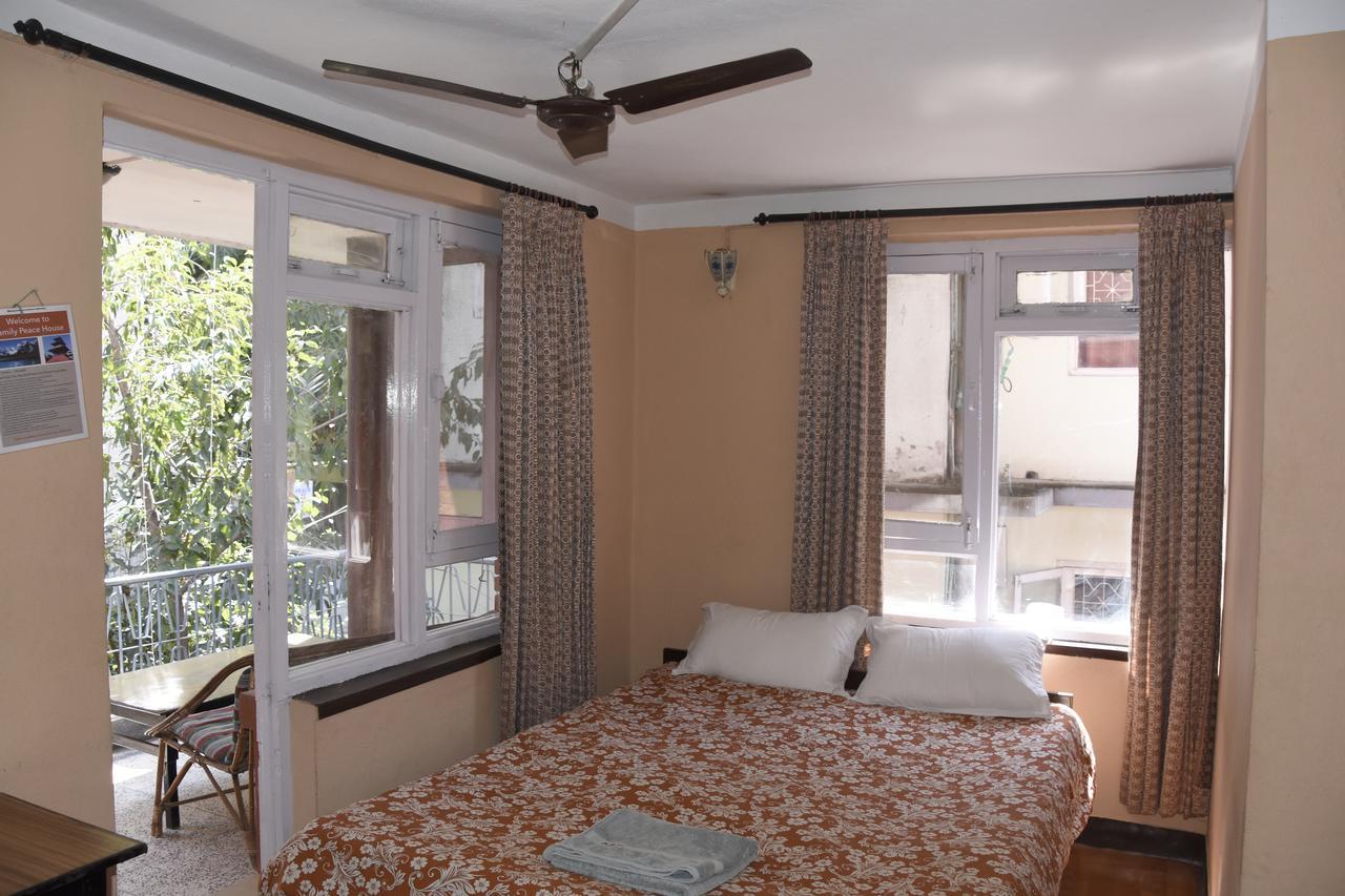 Beehive Hostel Kathmandu Exterior foto