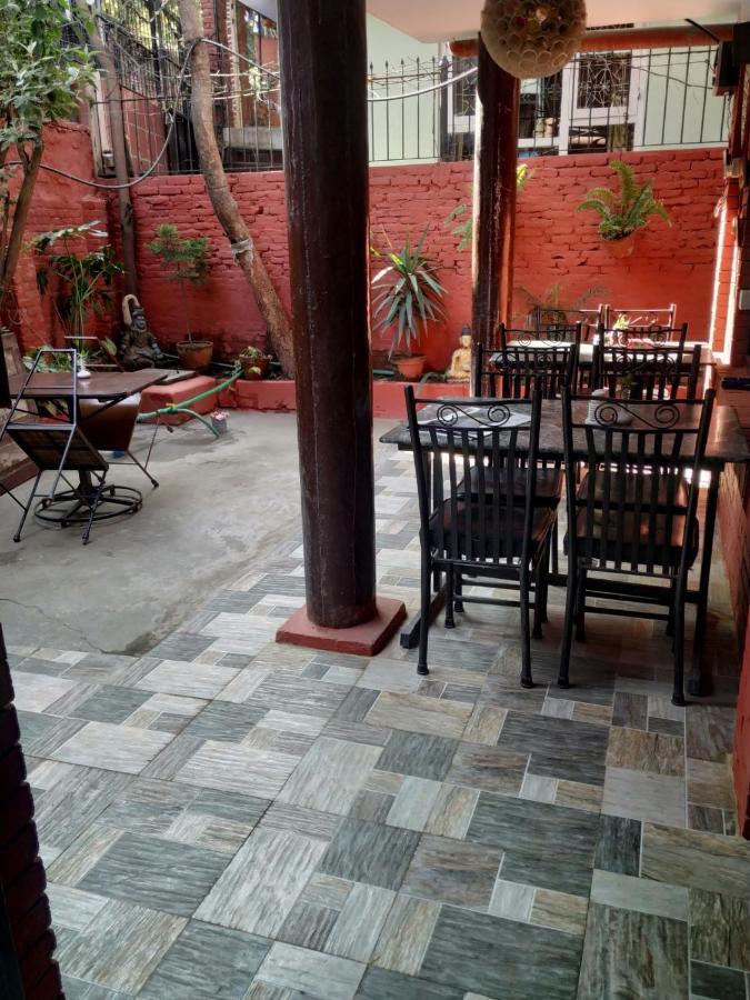 Beehive Hostel Kathmandu Exterior foto